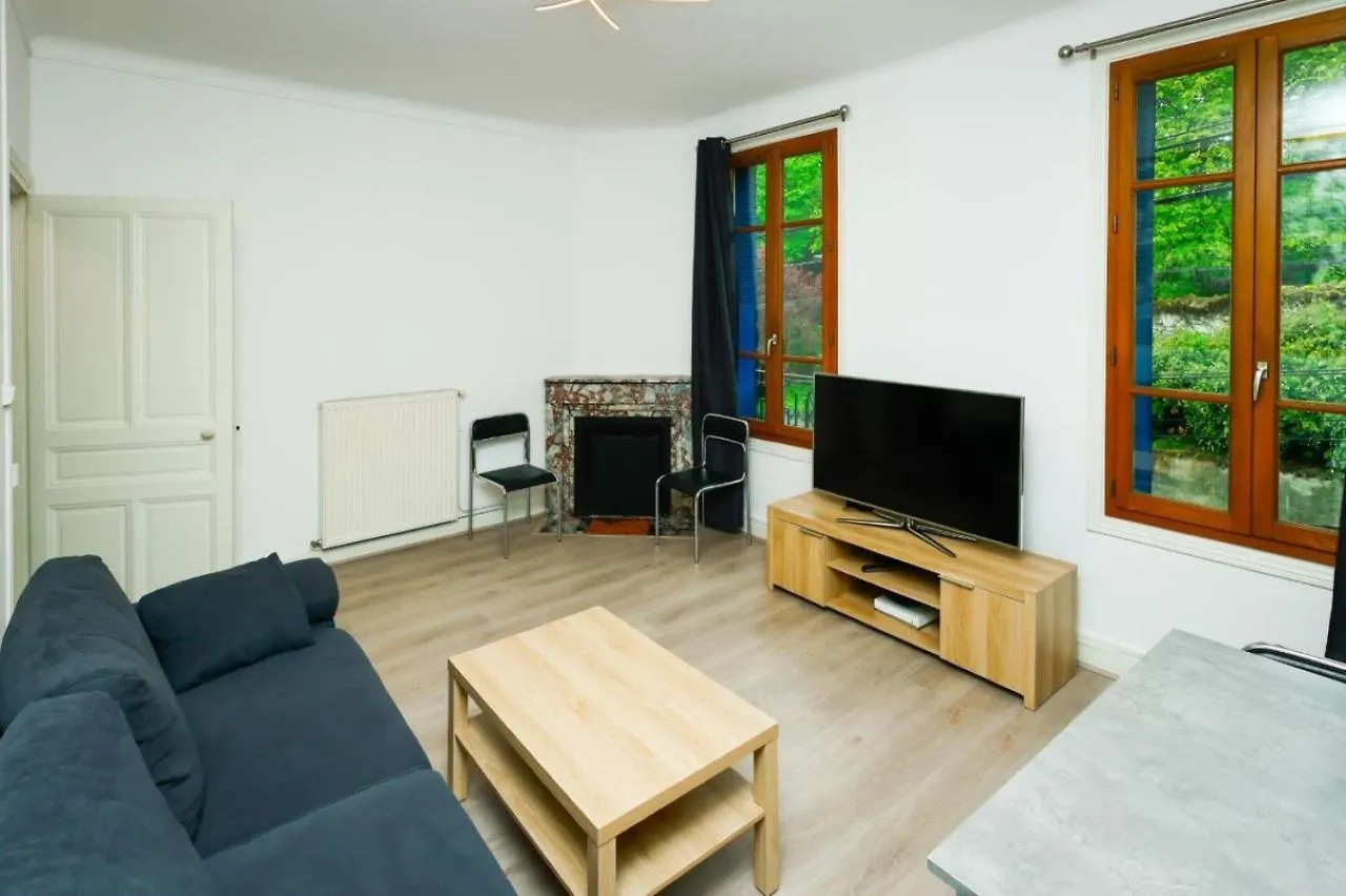 Bel Appartement T1 Caluire-et-Cuire 0*,  France