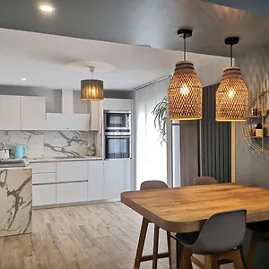 Superbe Cosy T1 Bis 40m2 Independant En Maison Avec Parking Gratuit Apartment